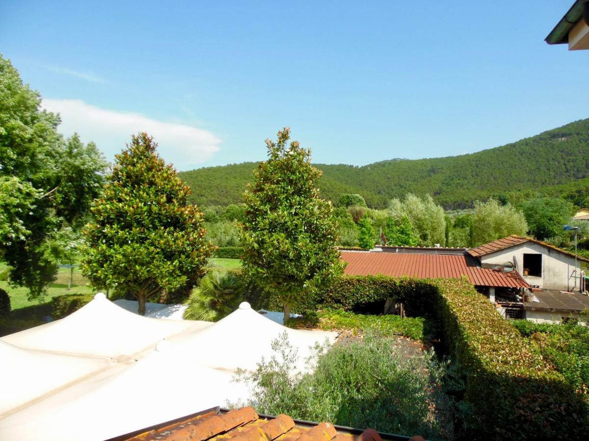 Al Borgo Bed & Breakfast Лука Екстериор снимка