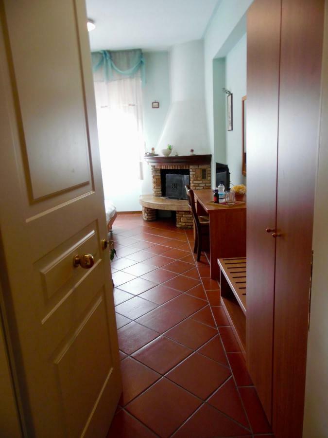 Al Borgo Bed & Breakfast Лука Екстериор снимка