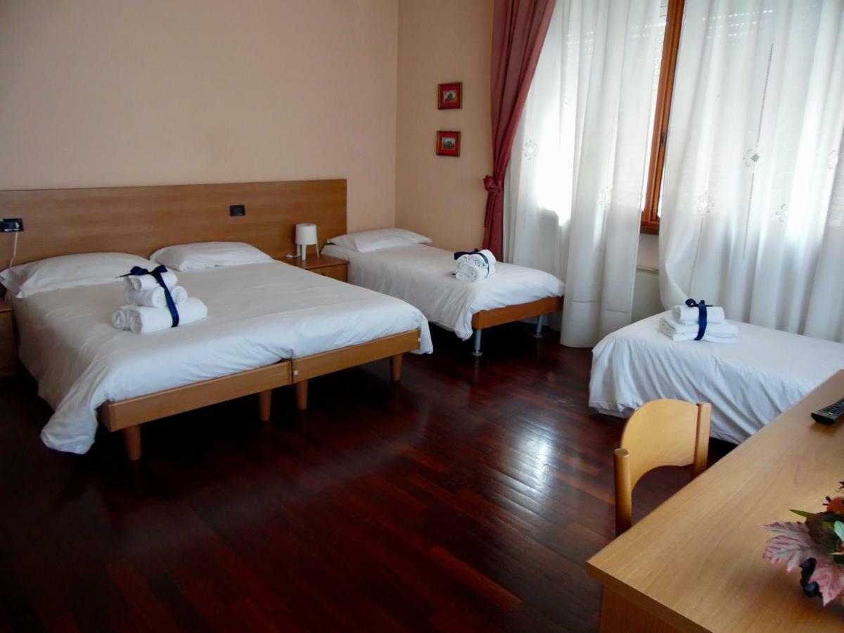 Al Borgo Bed & Breakfast Лука Екстериор снимка